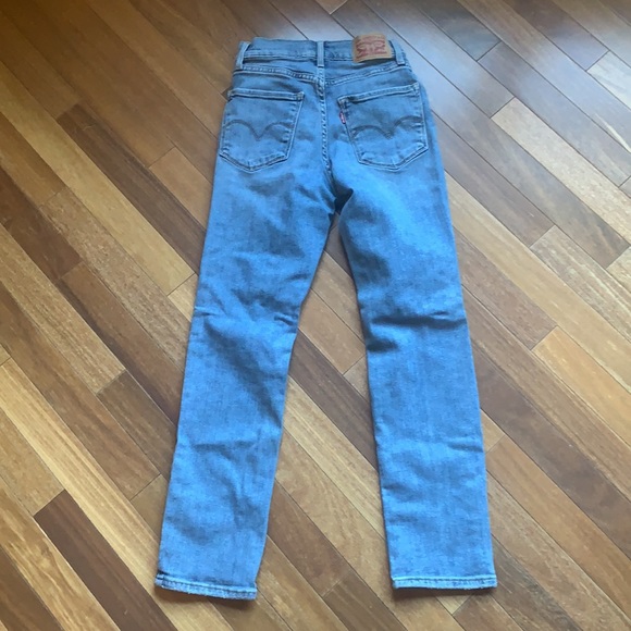 Levi’s High Rise Straight crop size 24 - Picture 2 of 8